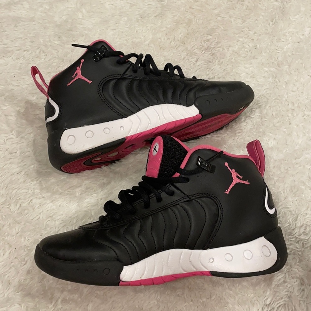 Jordan sneakers. Girls